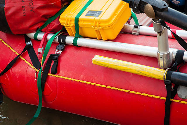 close-up of snapped spare oar print